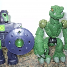 With the Weaponeer of Monkaa figure Lord Umbreyus